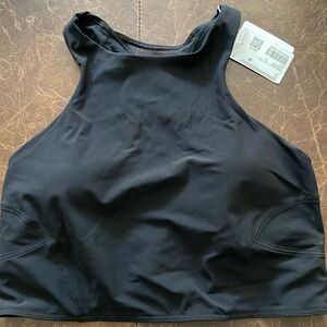 NWT Lululemon Mesh Back Train Bra Size 6